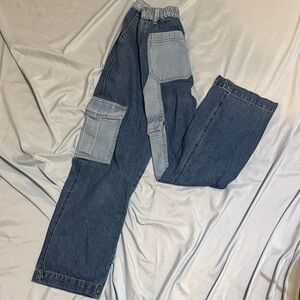 Forever 21 Women’s Two-Tone Blue Cargo Jeans